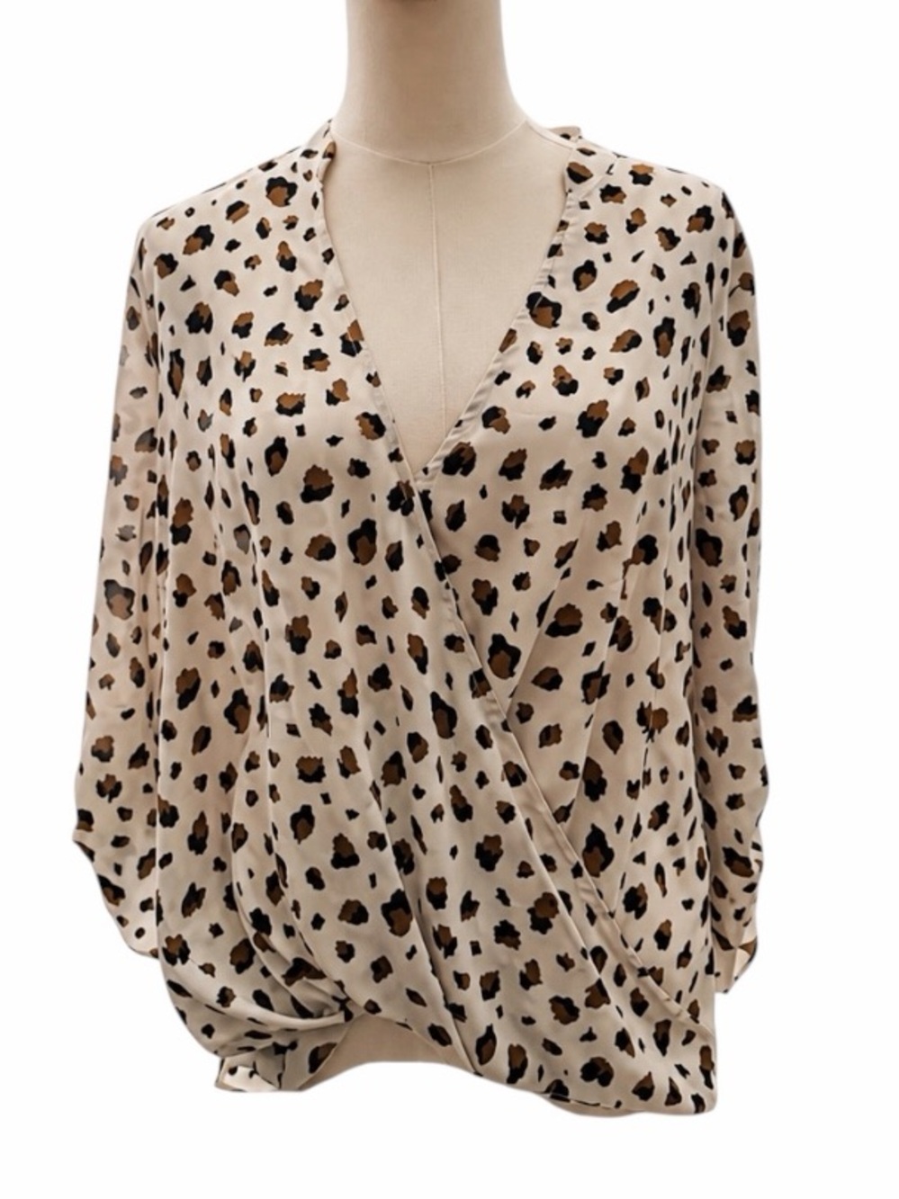 All in Favor Leopard Print Surplice Wrap Blouse size women’s Medium